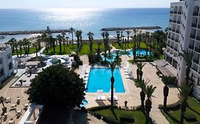 Sandy Beach Hotel & Spa